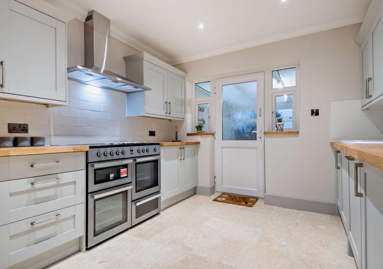 Sanabrin And Little Brin Villa Weasenham Exterior photo
