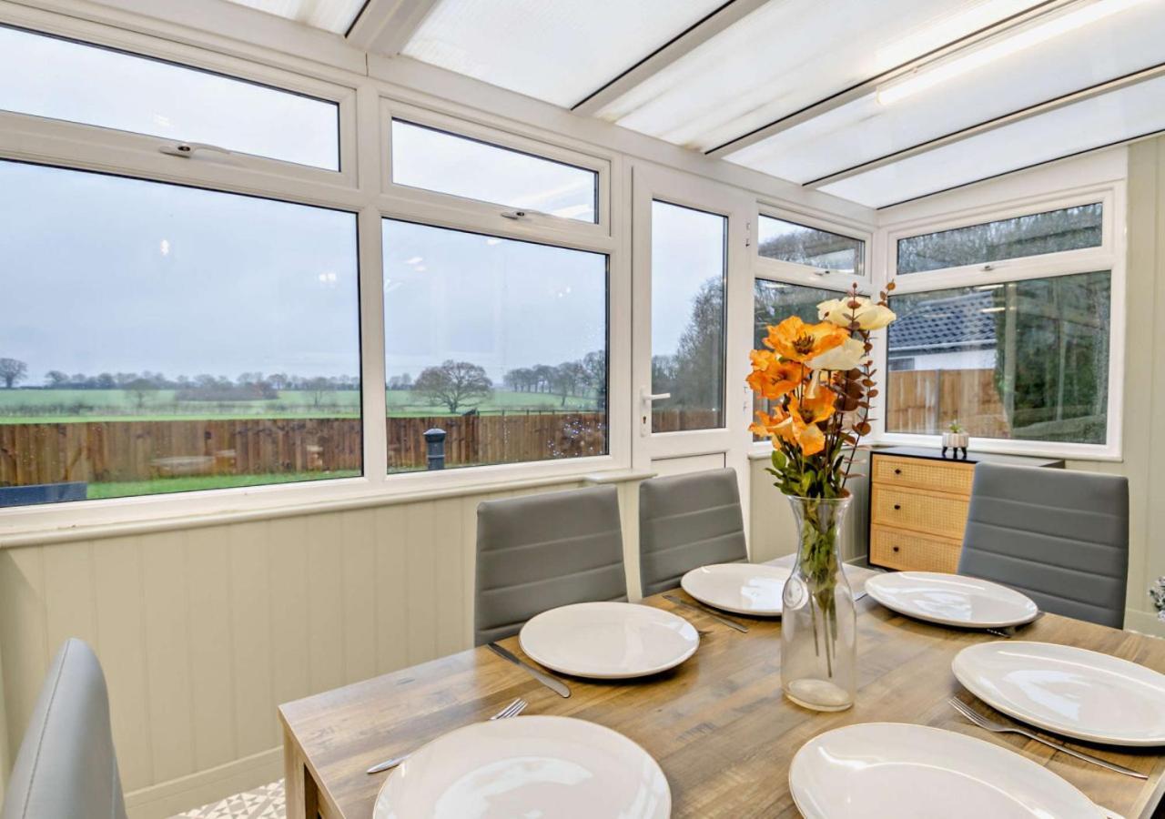 Sanabrin And Little Brin Villa Weasenham Exterior photo