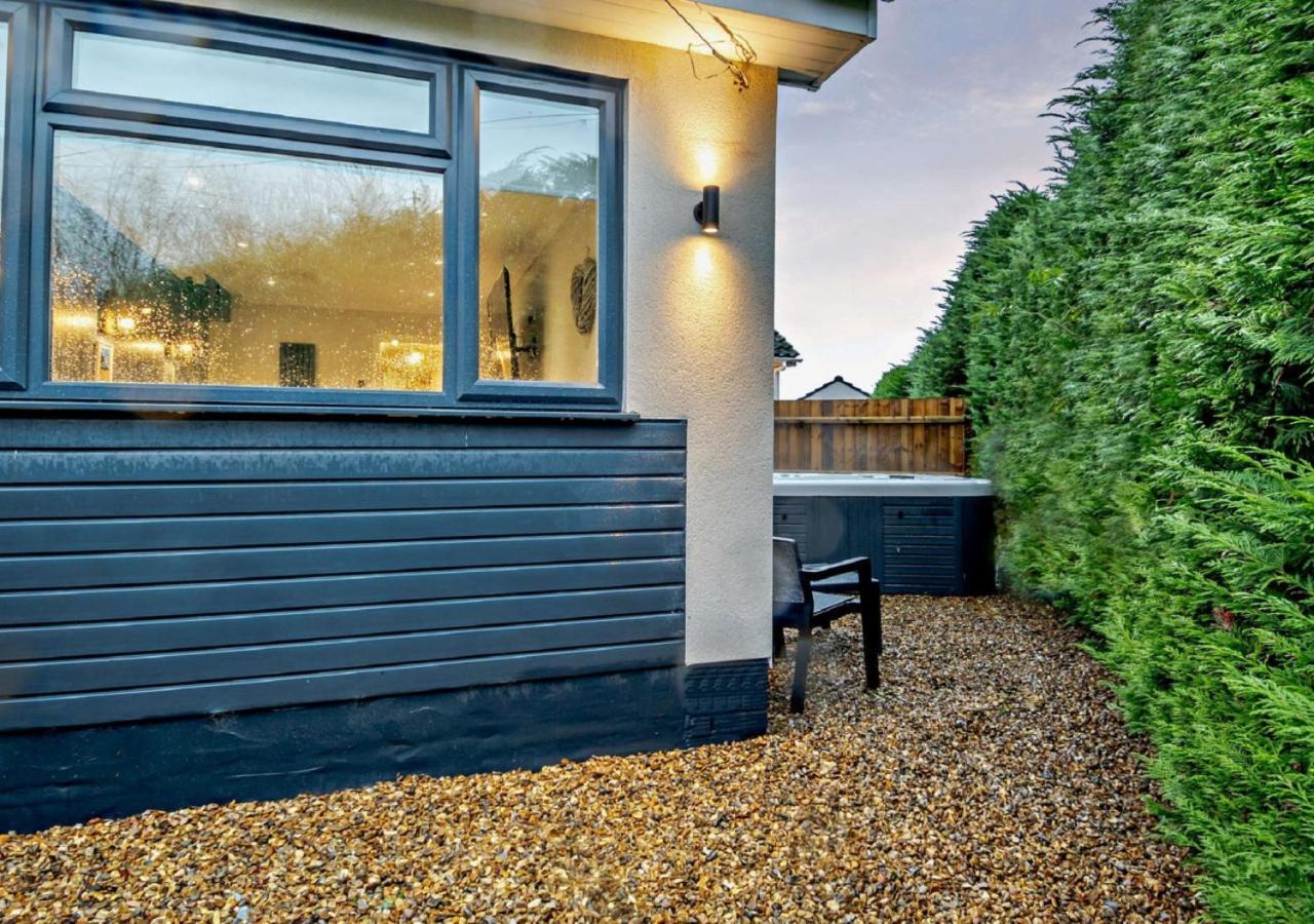 Sanabrin And Little Brin Villa Weasenham Exterior photo